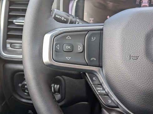 Used 2025 RAM 1500 Big Horn AWD/4WD image 23
