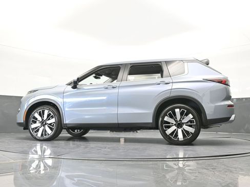 New 2026 Mitsubishi Outlander SE image 68