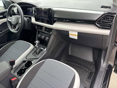 Used 2025 Volkswagen Taos S FWD image 10