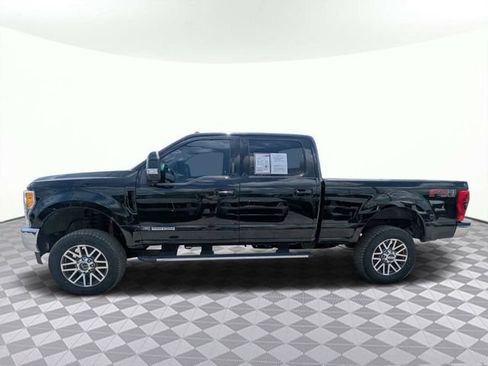 Used 2017 Ford F250 Lariat w/ Lariat Ultimate Package AWD/4WD image 4