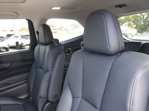 New 2025 Subaru Ascent Bronze Edition w/ Popular Package #2 image 17