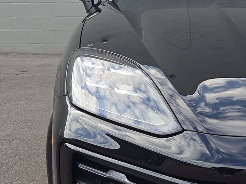 New 2026 Porsche Cayenne Coupe image 11