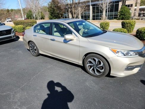 Used 2016 Honda Accord EX-L image 4