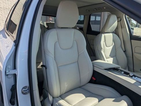 Used 2025 Volvo XC60 B5 Ultra w/ Protection Package Premier AWD/4WD image 34