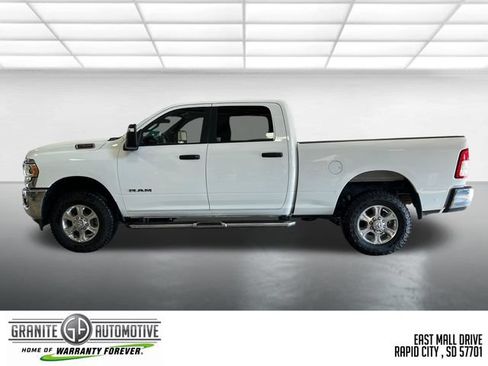 Used 2024 RAM 2500 Big Horn AWD/4WD image 2