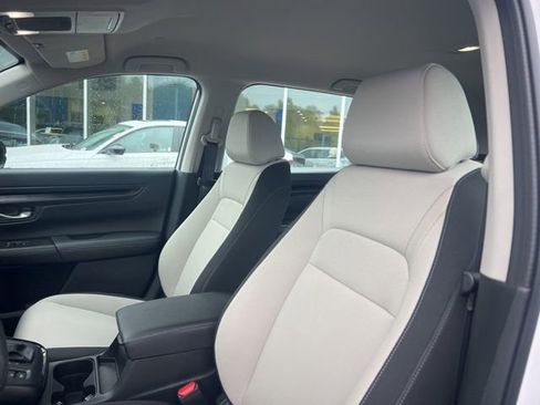 Used 2024 Honda CR-V LX image 13