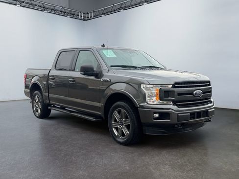Used 2020 Ford F150 XLT w/ Equipment Group 302A Luxury image 3