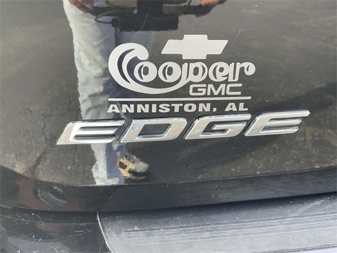 Used 2017 Ford Edge SEL w/ Cargo Accessory Package image 9