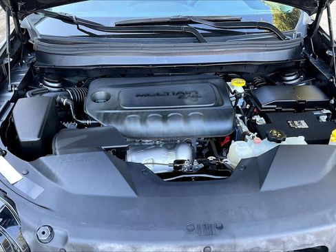 Used 2021 Jeep Cherokee Latitude Plus image 30