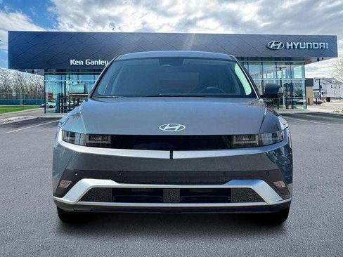 New 2025 Hyundai Ioniq 5 SE RWD image 12