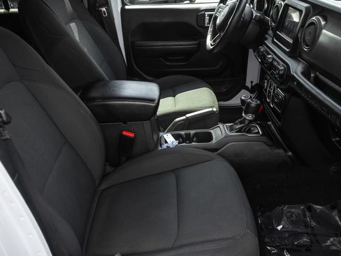 Used 2023 Jeep Wrangler Unlimited Sport AWD/4WD image 33