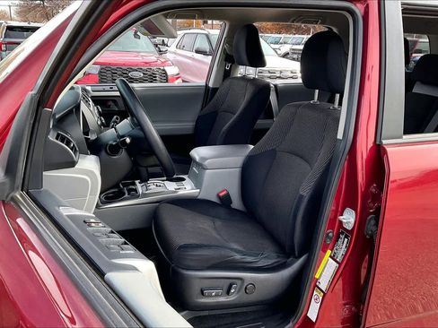 Used 2012 Toyota 4Runner SR5 image 7