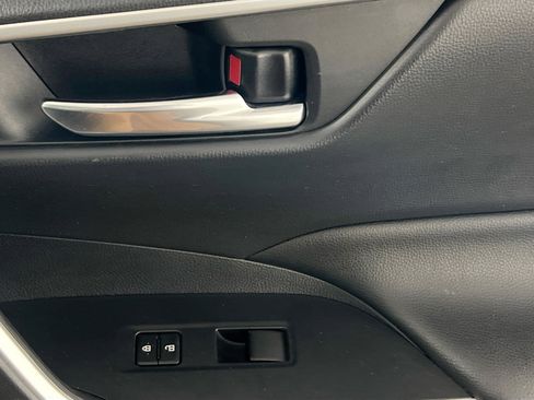 Used 2020 Toyota RAV4 XLE w/ Convenience Package image 32