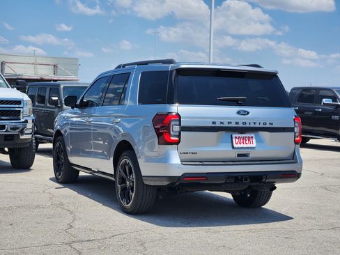 Used 2024 Ford Expedition Limited RWD image 5