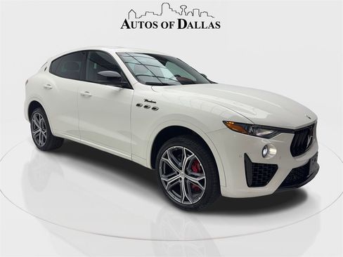Used 2022 Maserati Levante Modena image 2