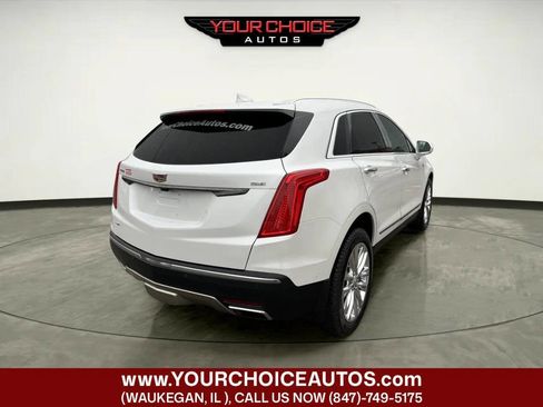 Used 2017 Cadillac XT5 Platinum w/ Driver Assist Package image 5