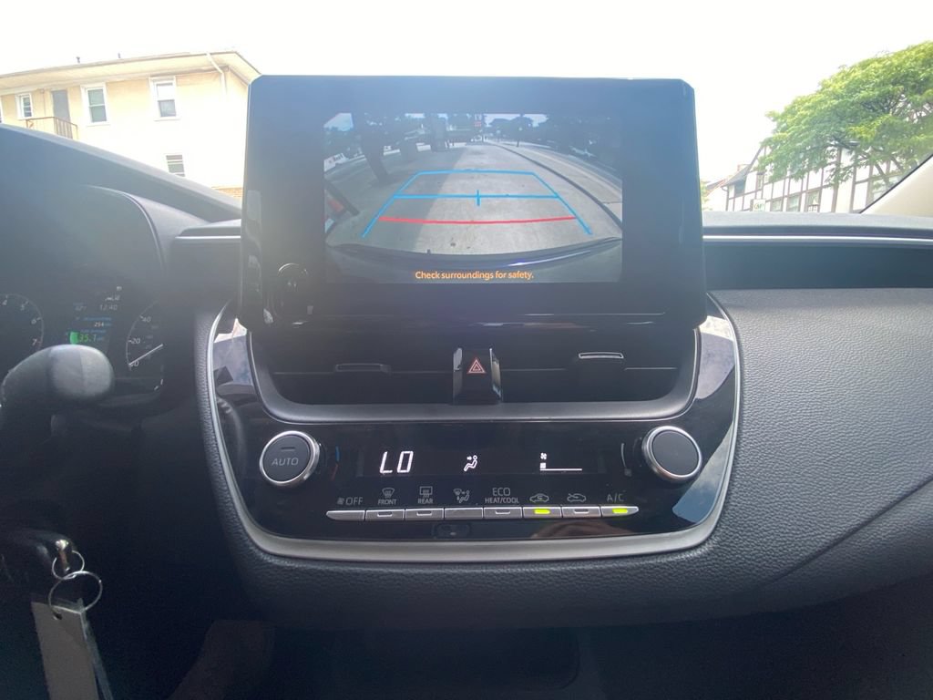 Used 2024 Toyota Corolla LE FWD image 21