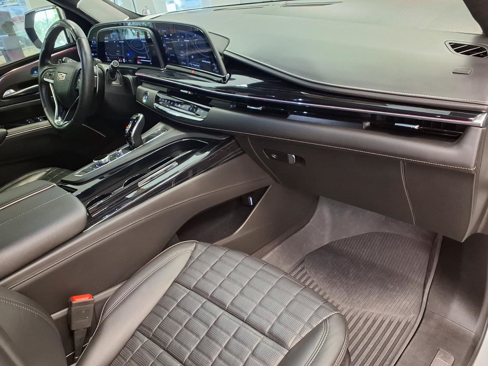 Certified 2023 Cadillac Escalade V w/ LPO, ONYX Package AWD/4WD image 10