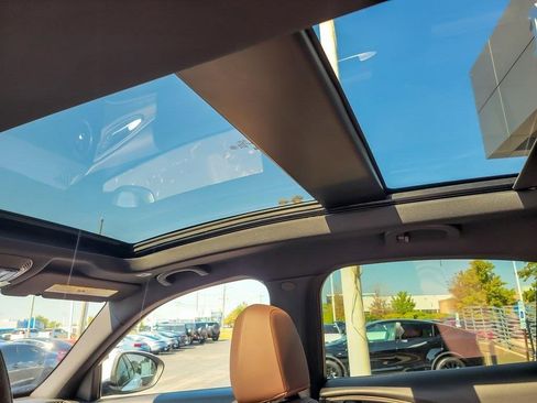 Used 2022 Alfa Romeo Stelvio Ti image 12