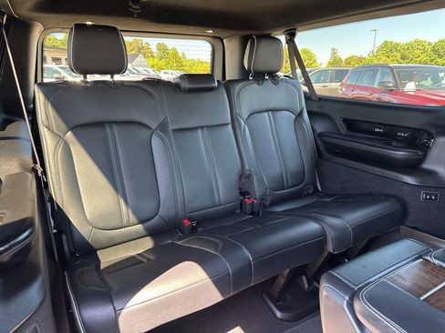 Used 2023 Jeep Grand Wagoneer L Series II image 20