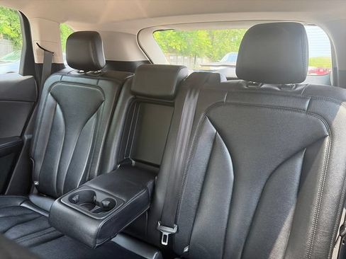 Used 2023 Lincoln Nautilus AWD w/ Premium Package image 25