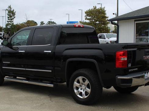 Used 2014 GMC Sierra 1500 SLT w/ Driver Alert Package image 3