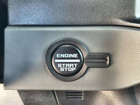 Used 2024 Ford Bronco Big Bend w/ Sasquatch Package AWD/4WD image 16