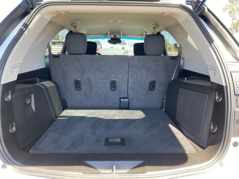 Used 2015 Chevrolet Equinox LT w/ Driver Convenience Package FWD image 16