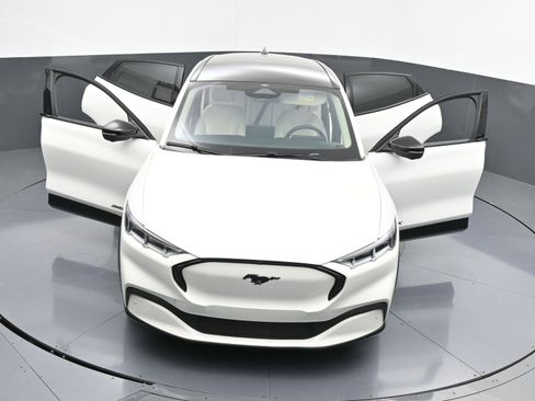 Used 2023 Ford Mustang Mach-E Premium image 38