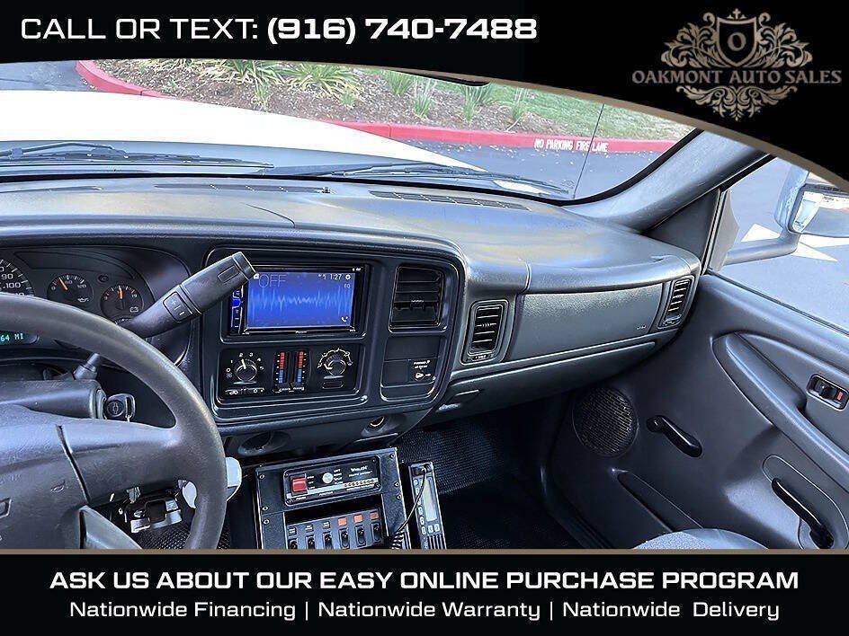 Used 2007 Chevrolet Silverado 3500 2WD Regular Cab w/ Heavy-Duty Power Package image 23
