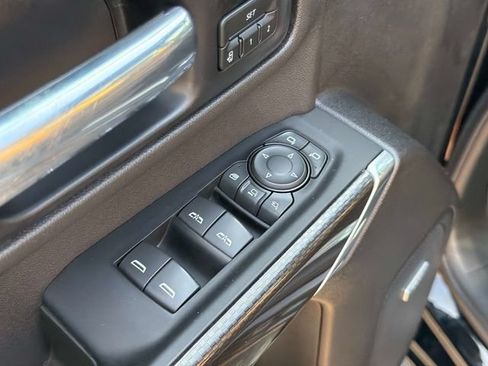 Used 2022 Chevrolet Silverado 2500 LTZ w/ Carhartt Edition AWD/4WD image 19
