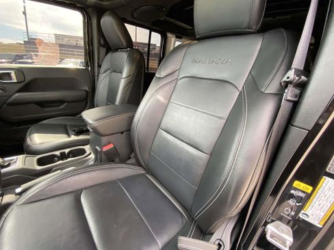 Used 2023 Jeep Wrangler Sahara w/ Cold Weather Group image 15