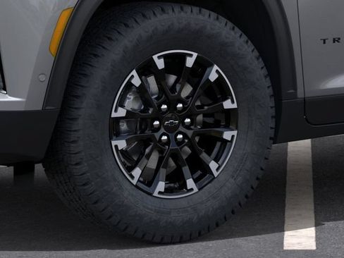 New 2026 Chevrolet Traverse Z71 w/ Enhanced Driving Package AWD/4WD image 9
