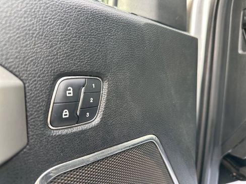 Used 2018 Ford F250 Lariat w/ Lariat Value Package image 26