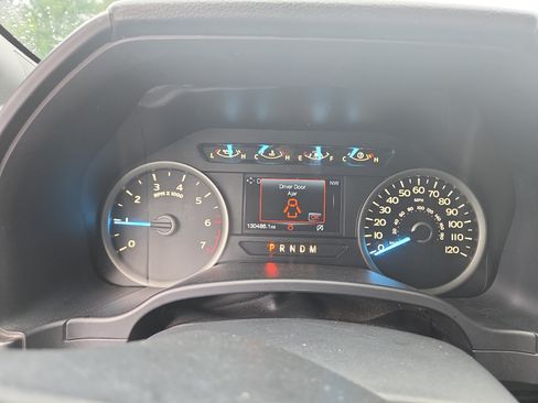 Used 2018 Ford F150 XLT w/ Equipment Group 301A Mid AWD/4WD image 4