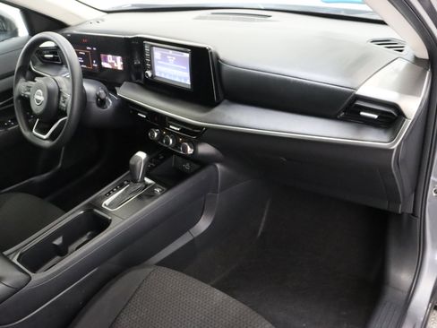 Used 2025 Nissan Kicks S FWD image 34