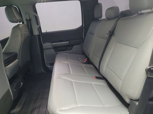 Used 2021 Ford F150 XL w/ Trailer Tow Package image 18