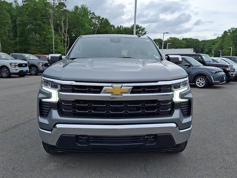 Used 2023 Chevrolet Silverado 1500 LT AWD/4WD image 2