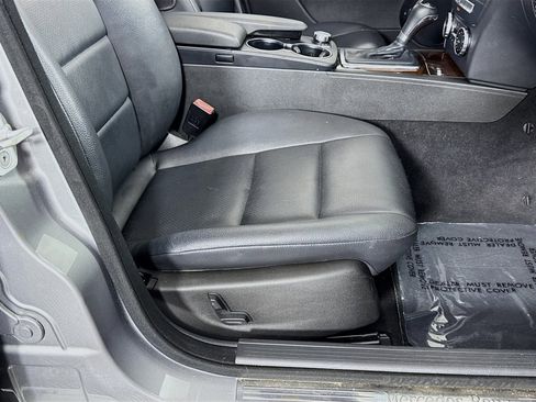 Used 2014 Mercedes-Benz C 250 Sport image 30