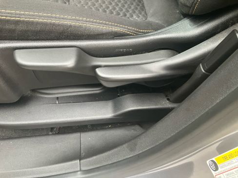 Used 2020 GMC Terrain SLE image 12