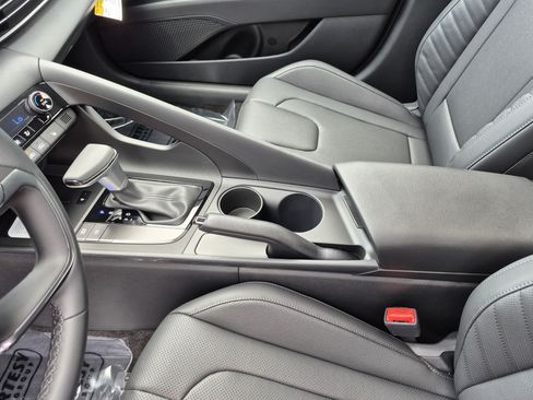 New 2026 Hyundai Elantra SEL Sport FWD image 20