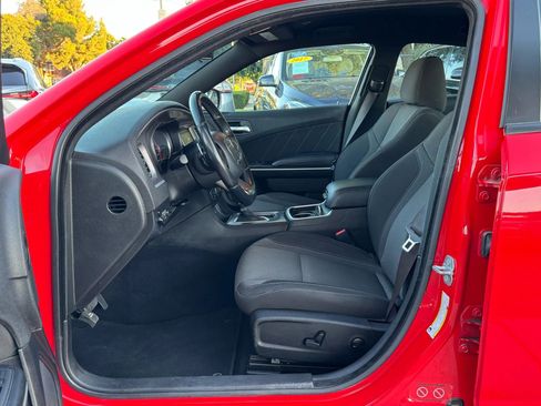 Used 2022 Dodge Charger SXT image 29