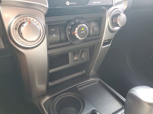 Used 2022 Toyota 4Runner SR5 image 29