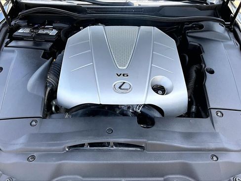 Used 2010 Lexus IS 350C RWD image 29