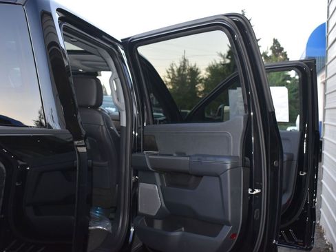 New 2025 Ford F350 Lariat w/ Lariat Ultimate Package image 13