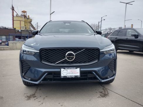 New 2026 Volvo XC60 B5 Plus w/ Climate Package image 4