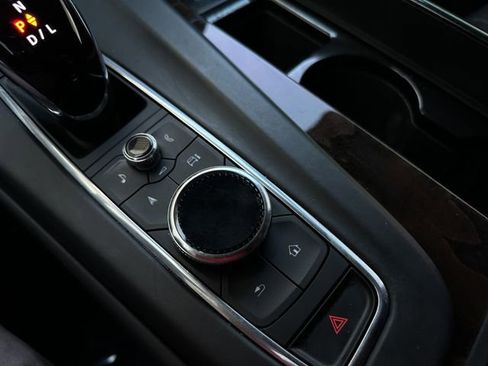 Used 2022 Cadillac Escalade ESV Sport Platinum image 33