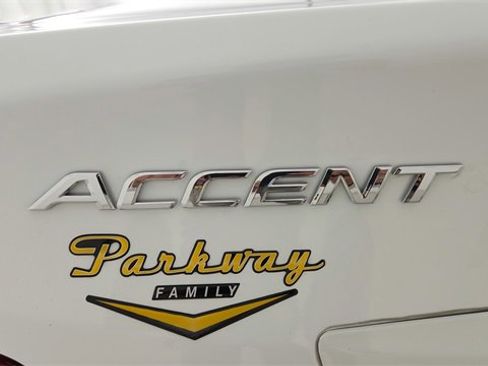 Used 2015 Hyundai Accent GLS image 13