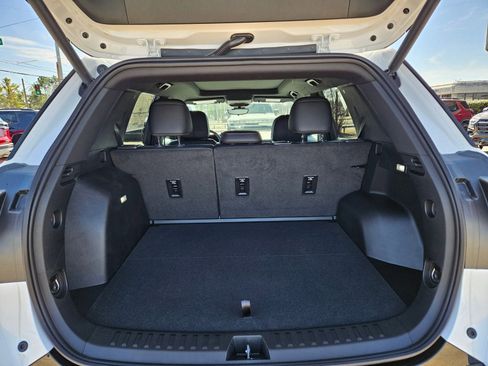 New 2026 GMC Terrain AT4 image 4