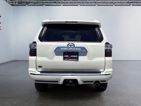 Used 2018 Toyota 4Runner Limited AWD/4WD image 15